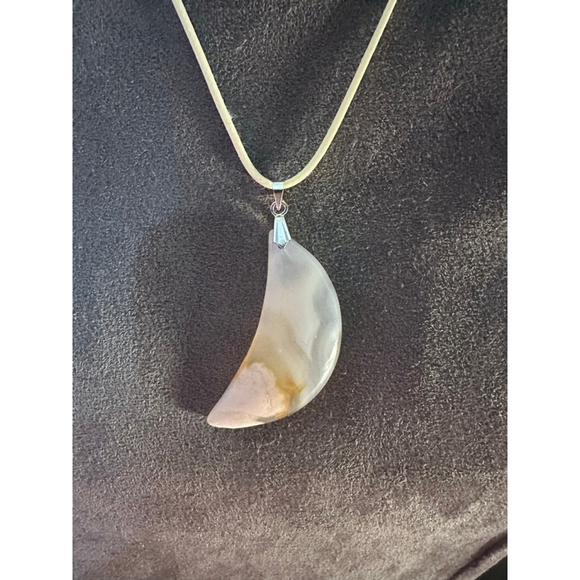 Natural Flower Agate Crescent Moon Pendant Necklace - Picture 1 of 11